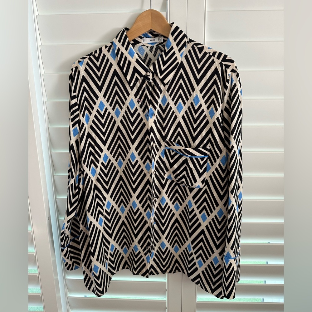 MANGO- Rombo button down shirt. Wore twice, excellent condition.